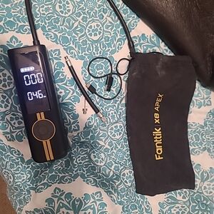 X8 APEX Portable Air Compressor - Black